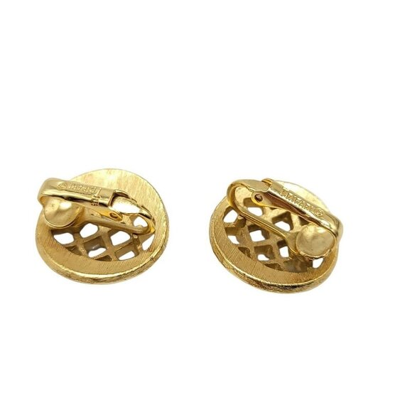 Crown Trifari Small Round Open Basket Weave Gold - Picture 3 of 4